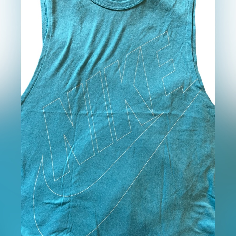 Nike Muscle Tank - Picture 3 of 3